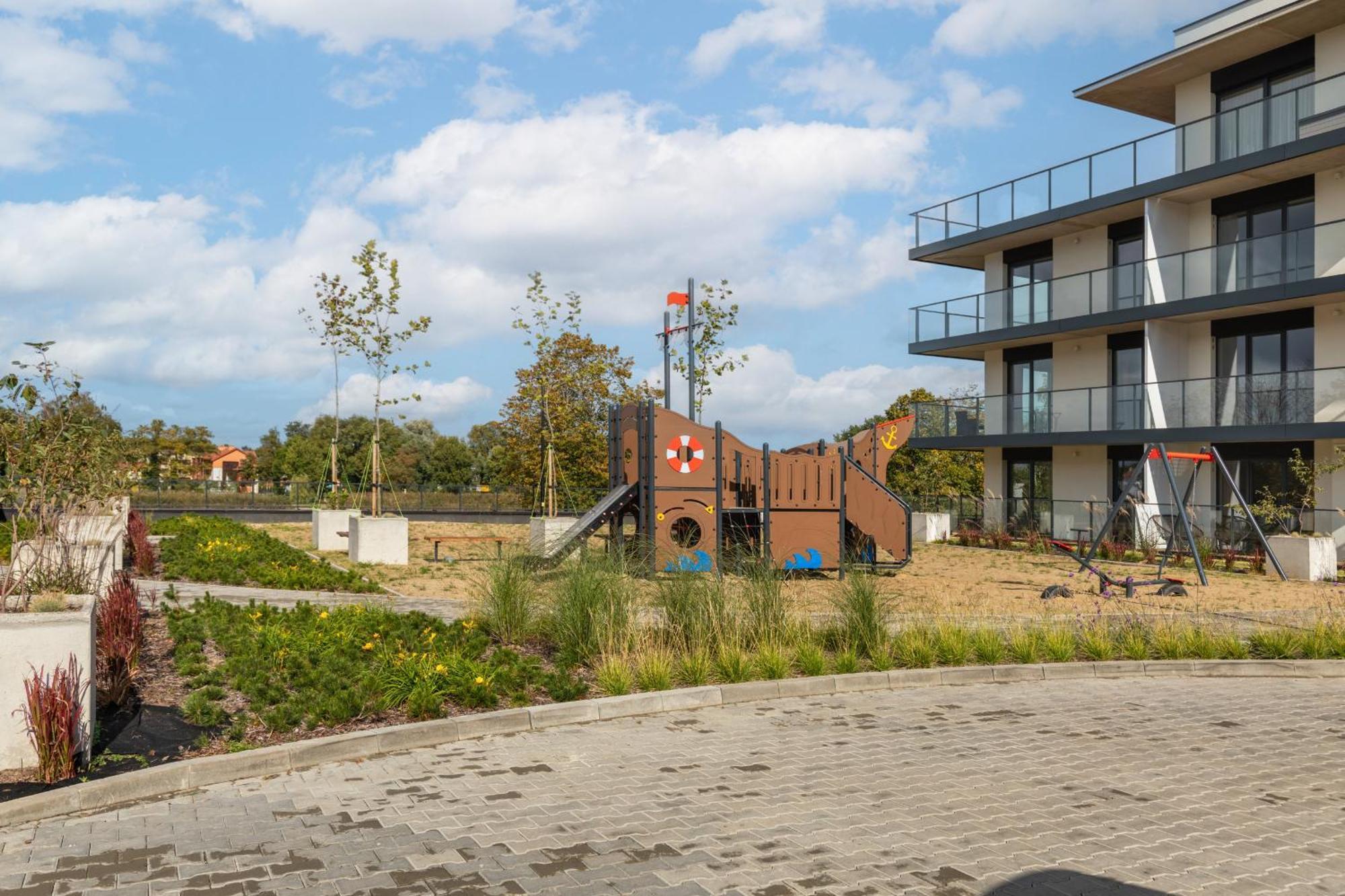 Dziwnow Luxurious Apartment No1 By The River By Renters Prestige Esterno foto